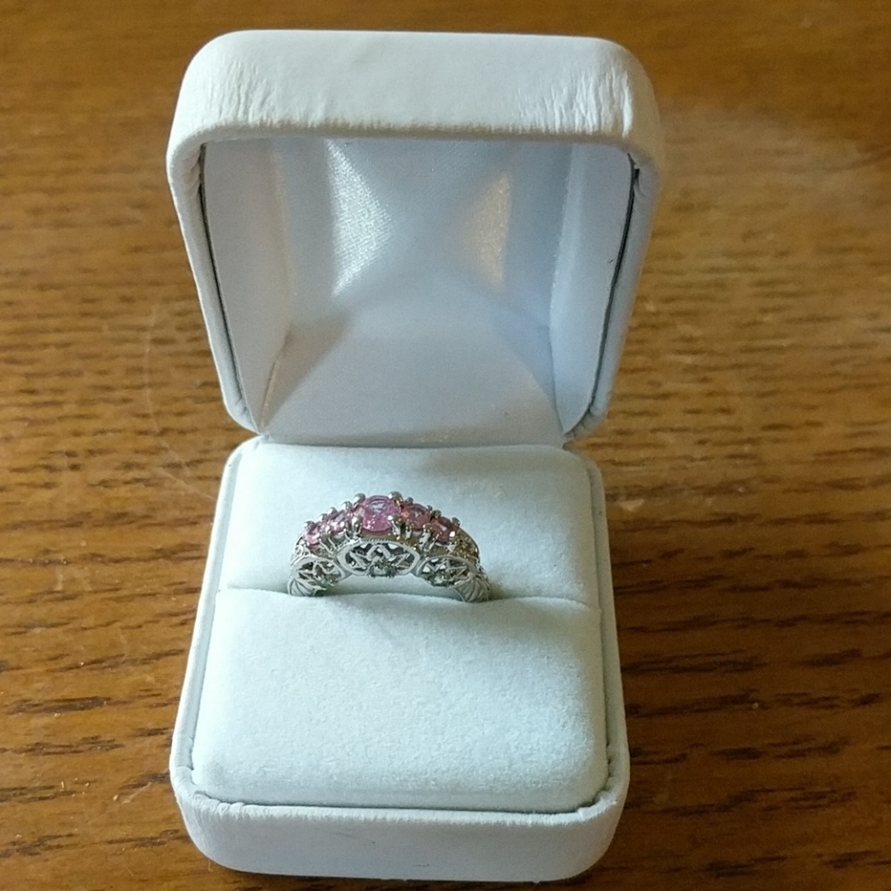 Pink Sapphires set in 14k gold with 6 Alexandrite
